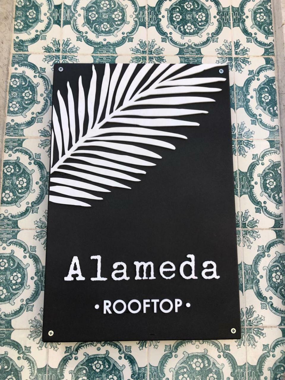 Hostal Alameda Exclusive House